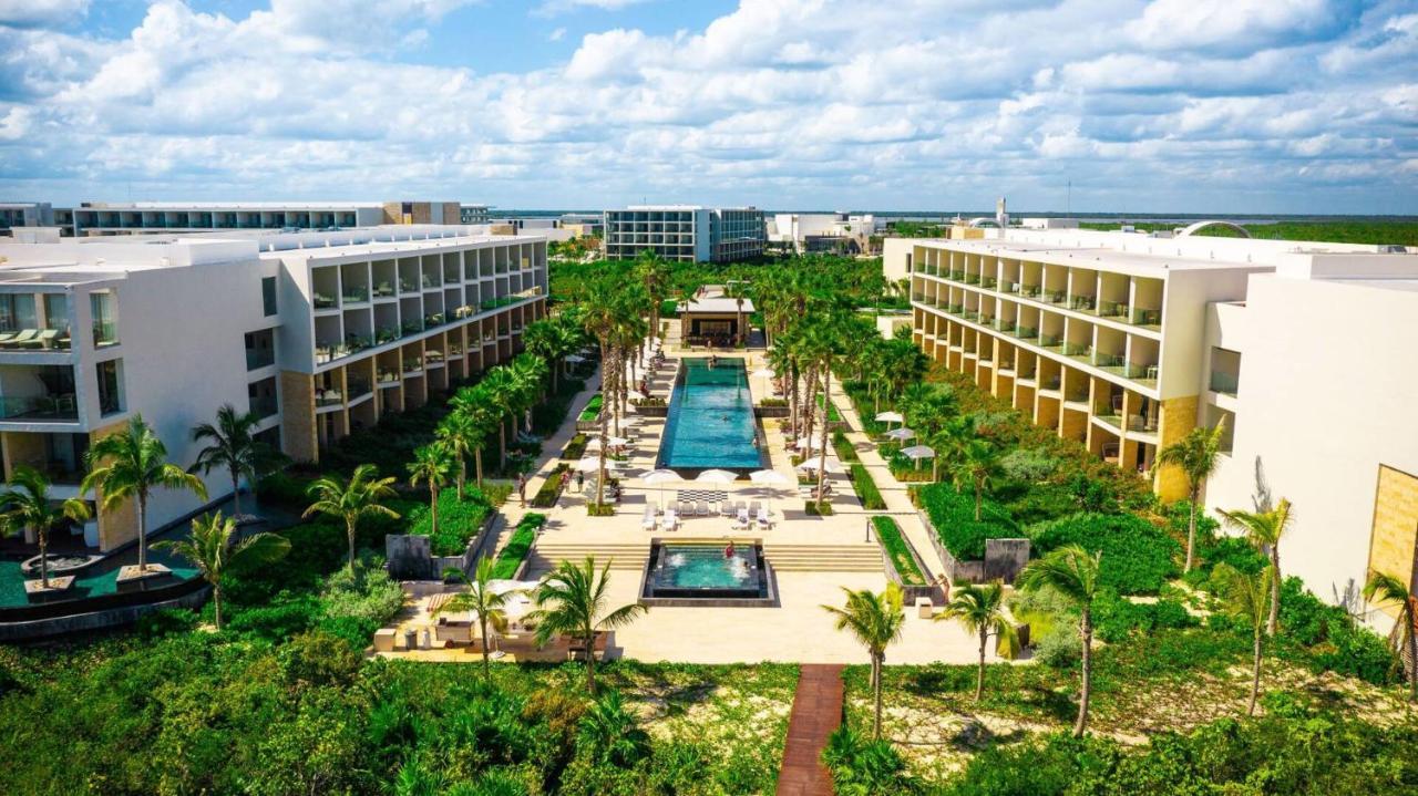 Family Selection At Grand Palladium Select Costa Mujeres Канкун Екстер'єр фото